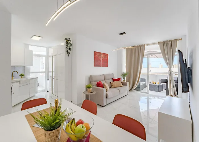 Happy Sabina Sea View 阿德耶